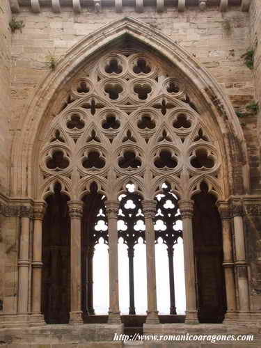 DETALLE DEL CLAUSTRO